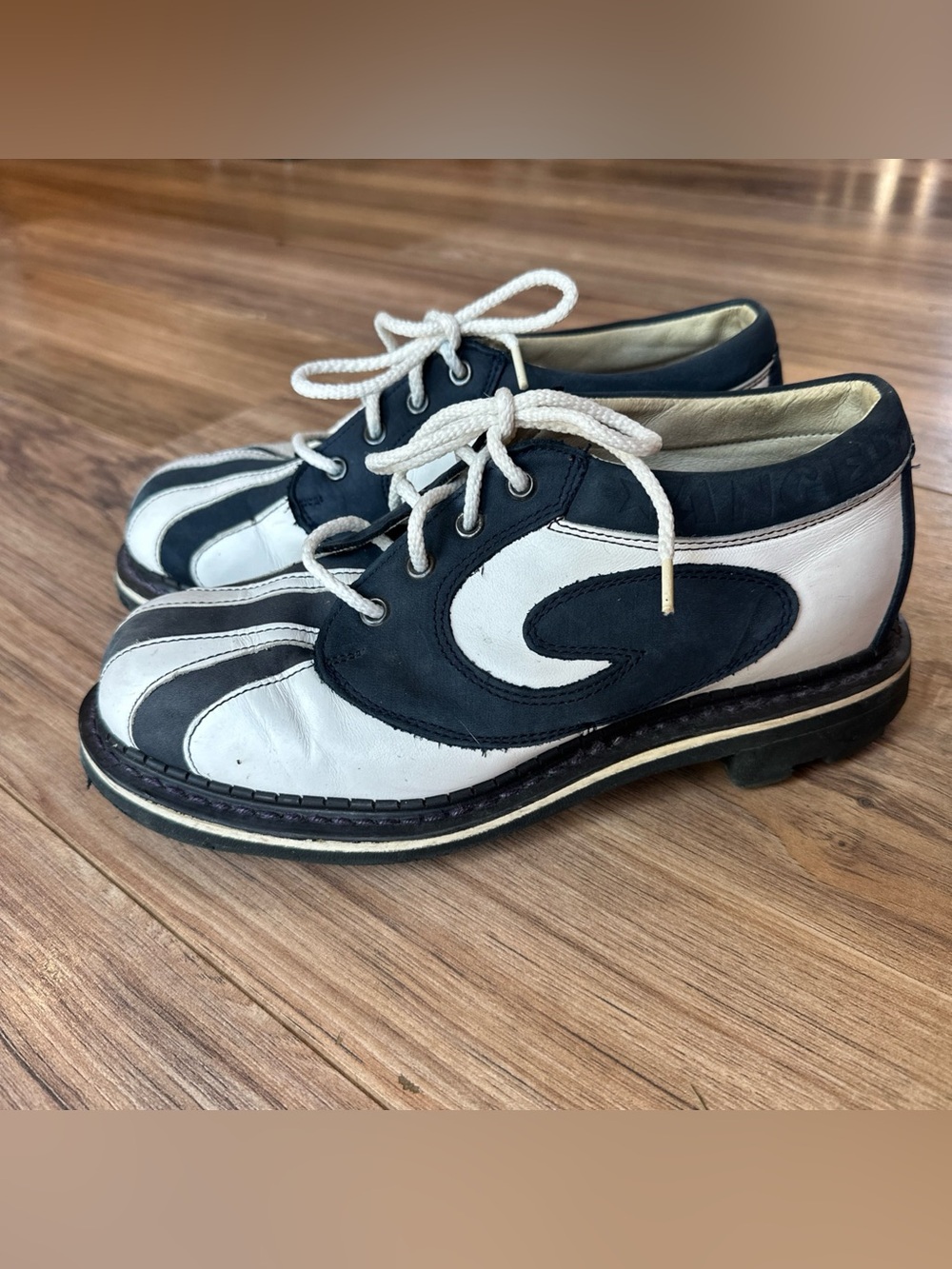 John Fluevog 7th Heaven Supervog Lace Up Derby Shoes Size 7 Navy White Swirl